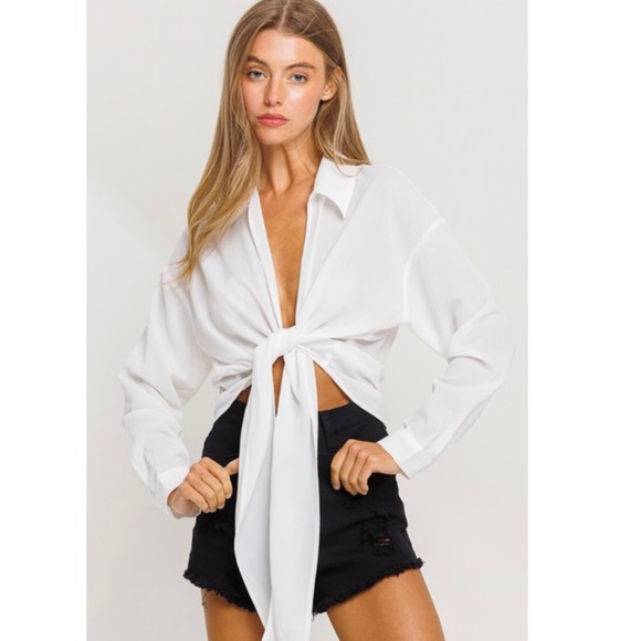 Front tie top with long sleeves - Picture 4 of 6